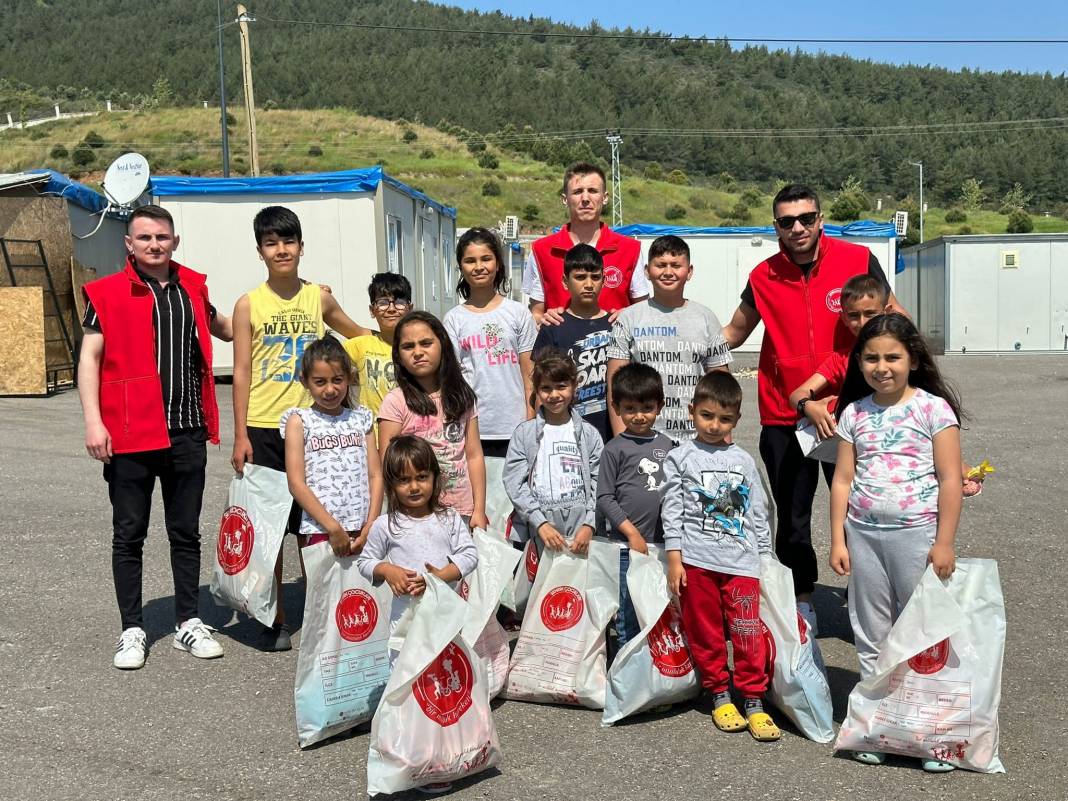Şehrin Çocukları, 600 çocuğun yüzünü güldürdü 7