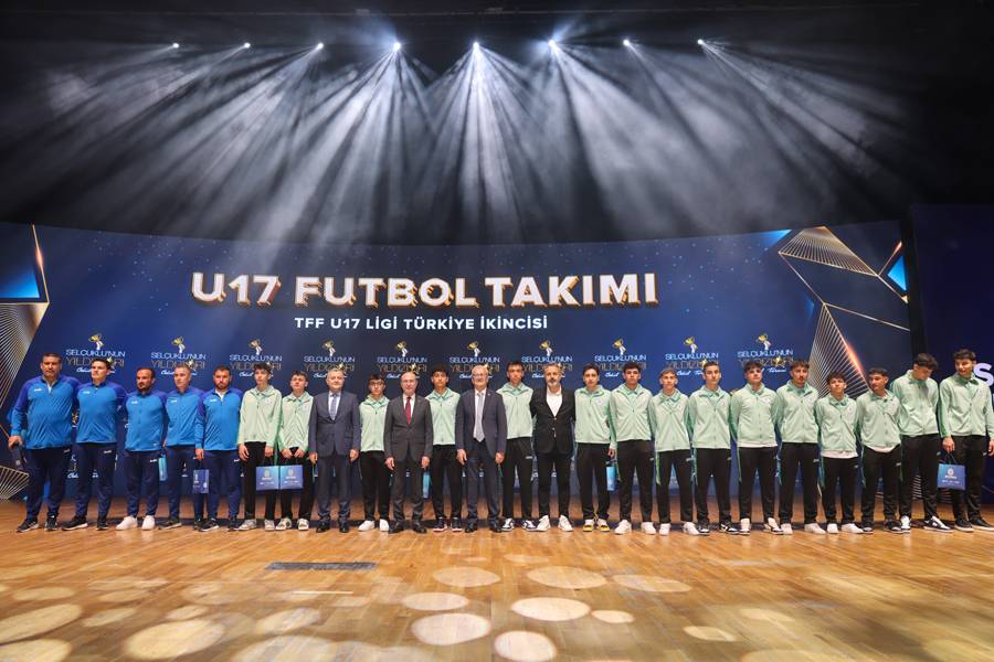 Selçuklu’nun Başarılı Sporcuları Ödüllendirildi 16