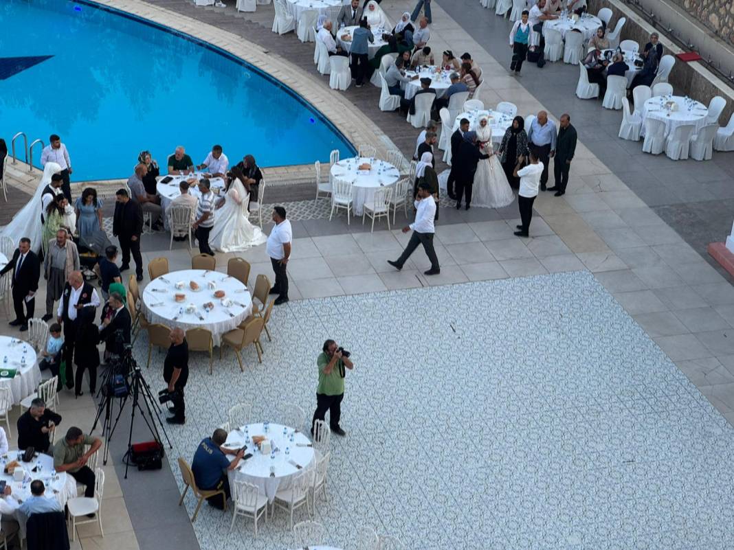 Konya yine başardı! Adıyaman'da 100 çiftin daha yüzü güldü 12