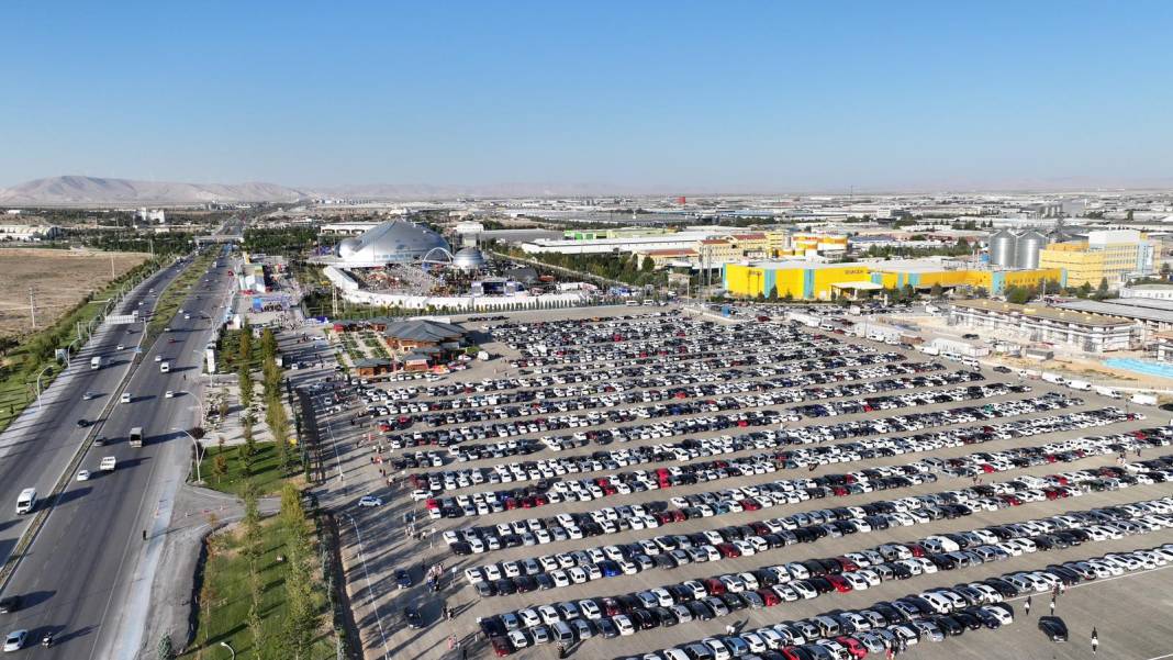 Yüzbinler Konya'da ağırlanıyor 22