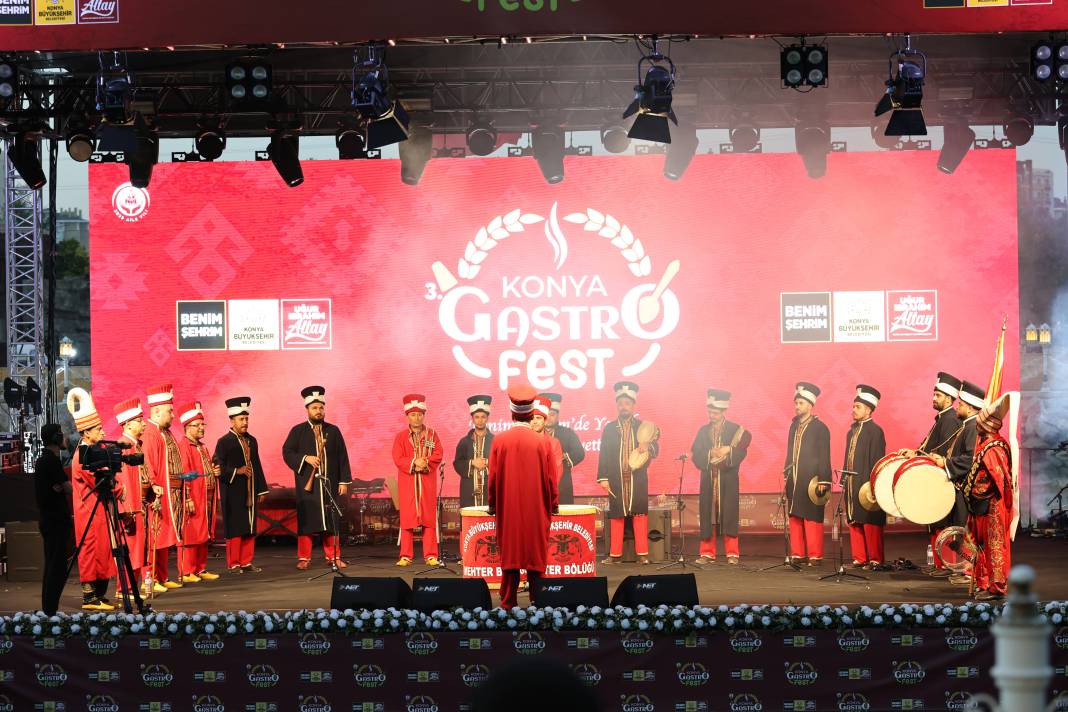 Konya'da devam eden bu festival yoğun ilgi görüyor Yarına kadar sürecek 10