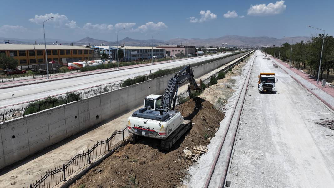 Başkan Altay Keçili Kanalı ıslah çalışması ve Murat Kurum Caddesi’nde incelemelerde bulundu 3