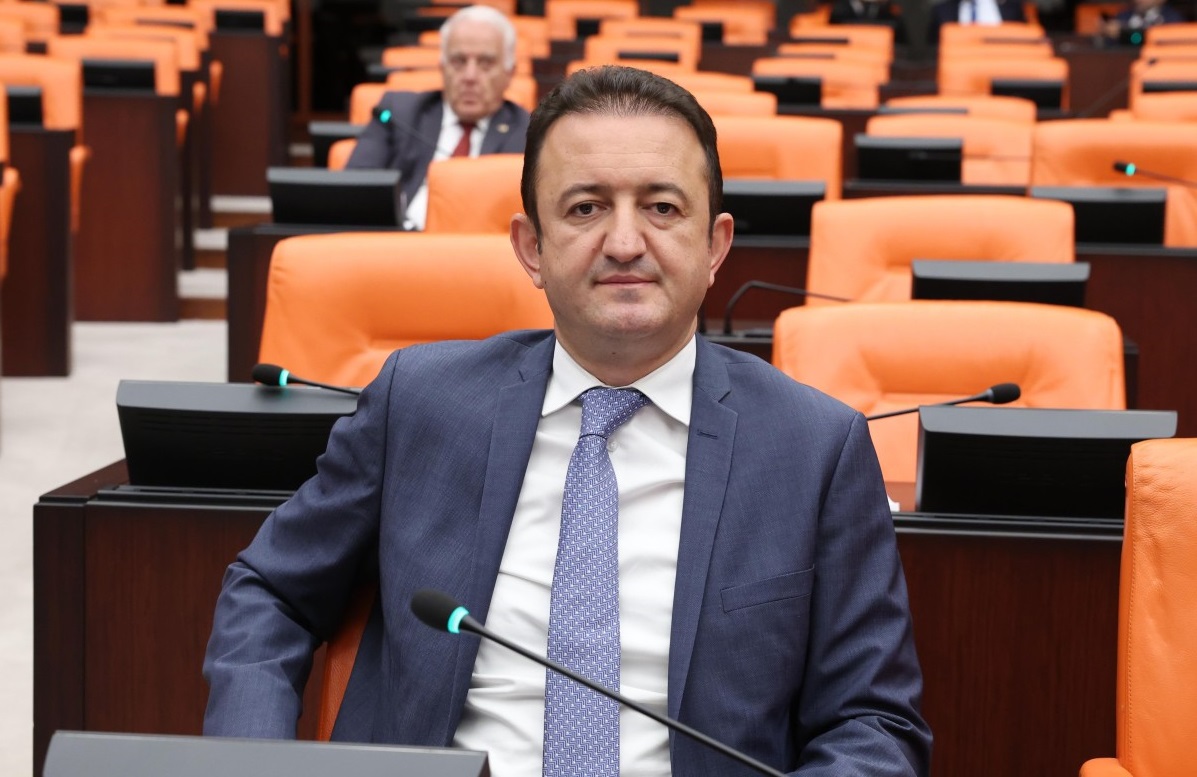 Bektaş: Atatürk’ü özlemle ve minnetle anıyoruz