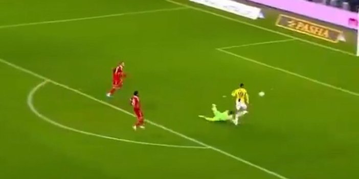 Fenerbahçe'nin penaltı kazandığı pozisyon tartışmaya neden oldu!