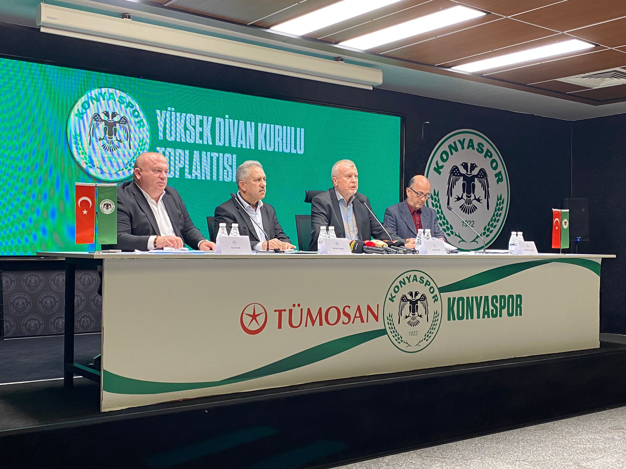 Konyaspor'da tehlike çanları çalıyor! Tarih verildi borç ödenmezse ceza kapıda