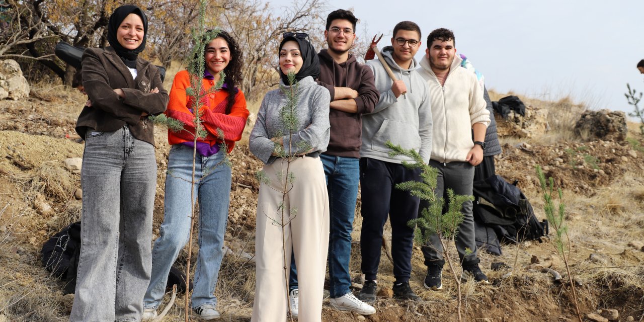 NEÜ’de daha yeşil bir gelecek için fidanlar dikildi