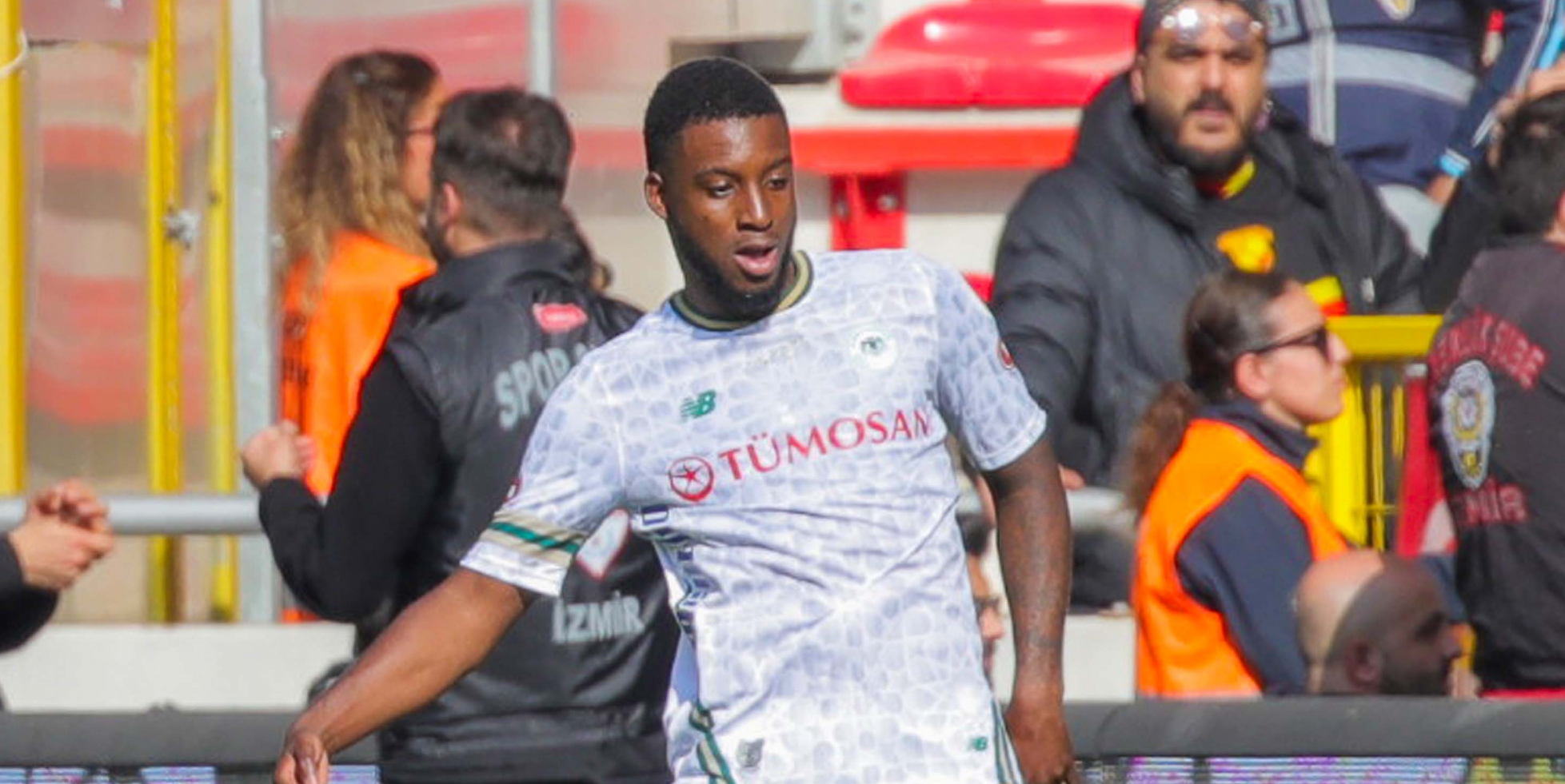 Konyaspor'un savunma oyuncusundan açıklamalar! Bazoer: Yediğimiz goller şanssız goller