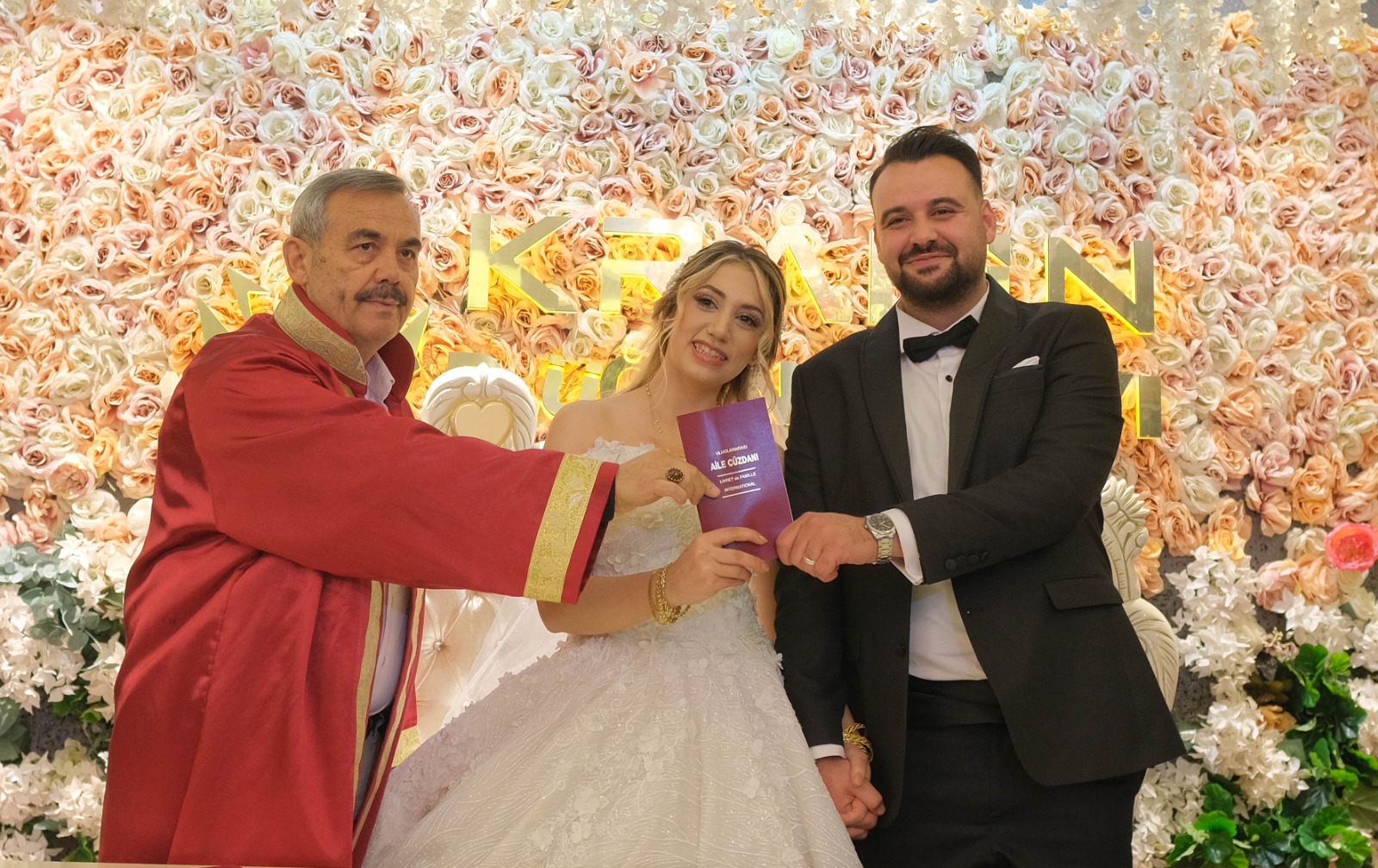 Gazeteci Çift Gizem Başar ve Kerim Cengil mutluluğa "Evet" dedi