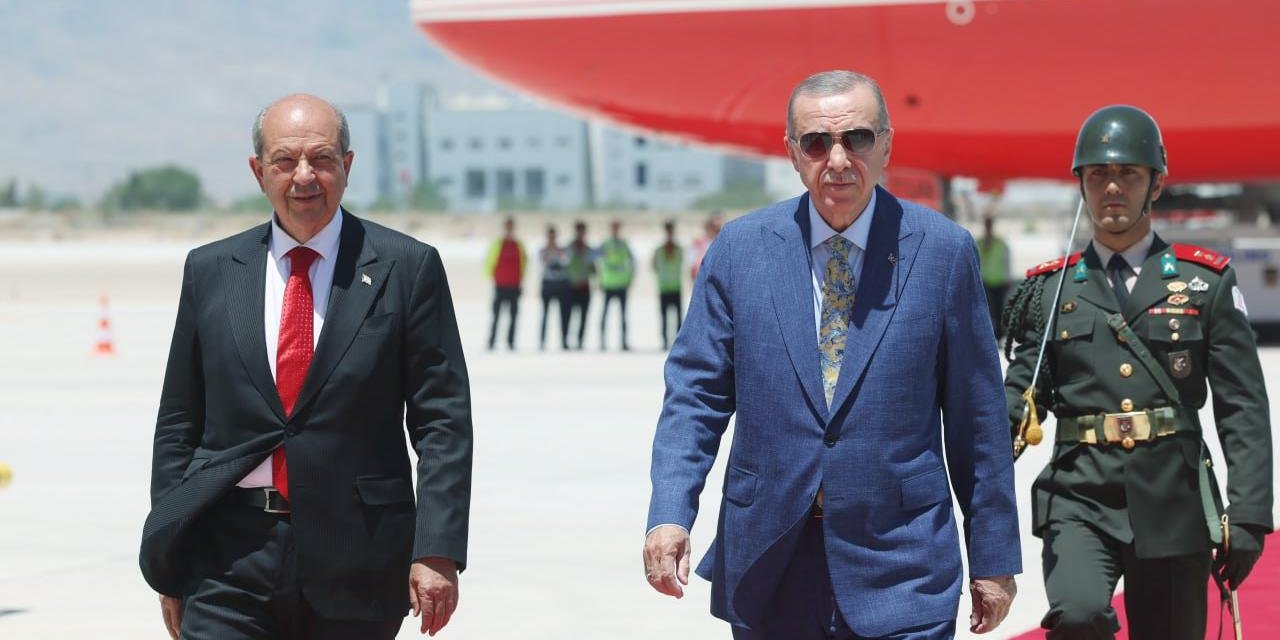 "Garantör Türkiye Cumhuriyeti, Kıbrıs Türk halkının yanında"