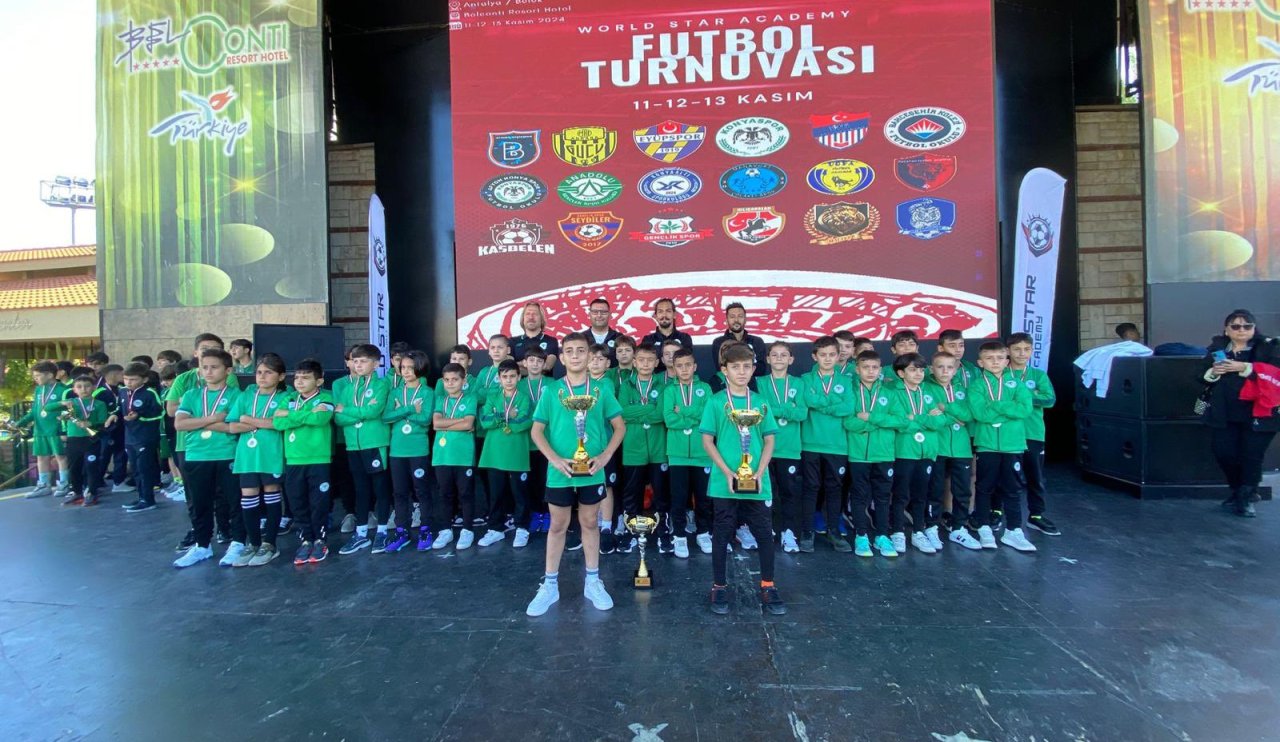 Konyaspor'un genç yeteneklerinden çifte şampiyonluk!