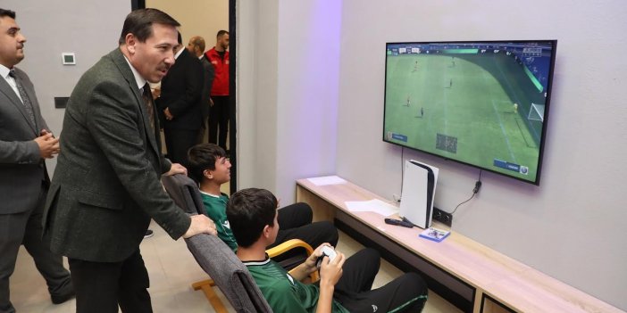 Hasan Kılca Gençlerin Turnuva Heyecanına Ortak Oldu