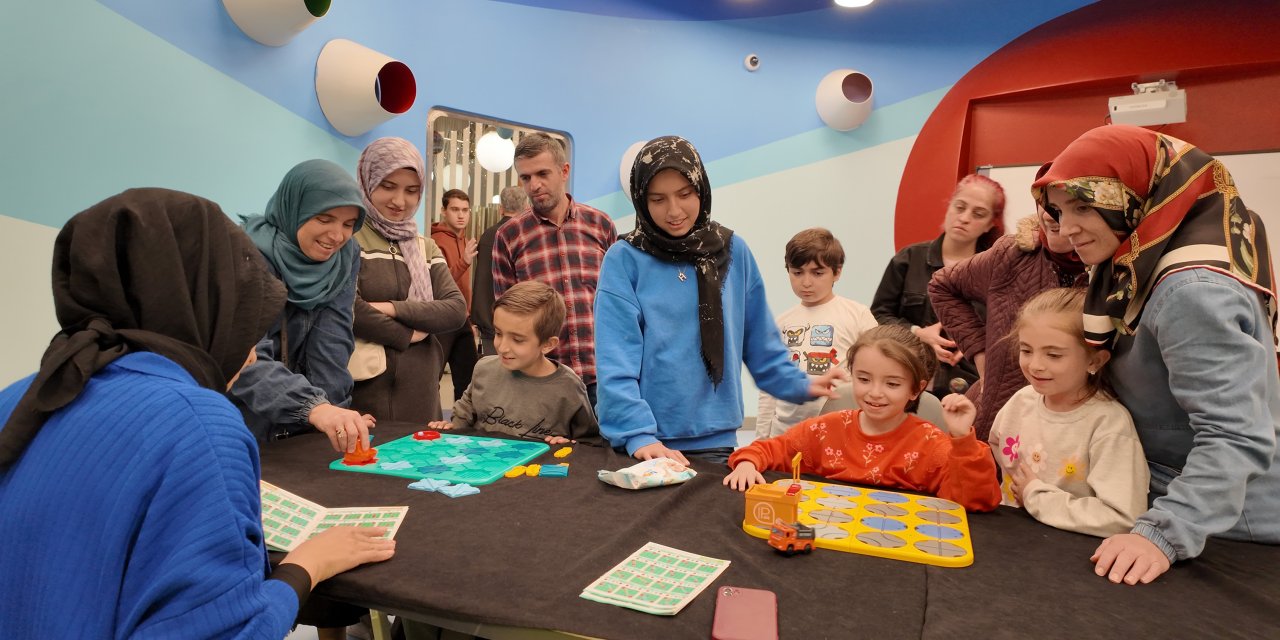 Öğrenciler Konya Bilim Merkezi’nde teknolojiyle iç içe bir hafta geçirdi