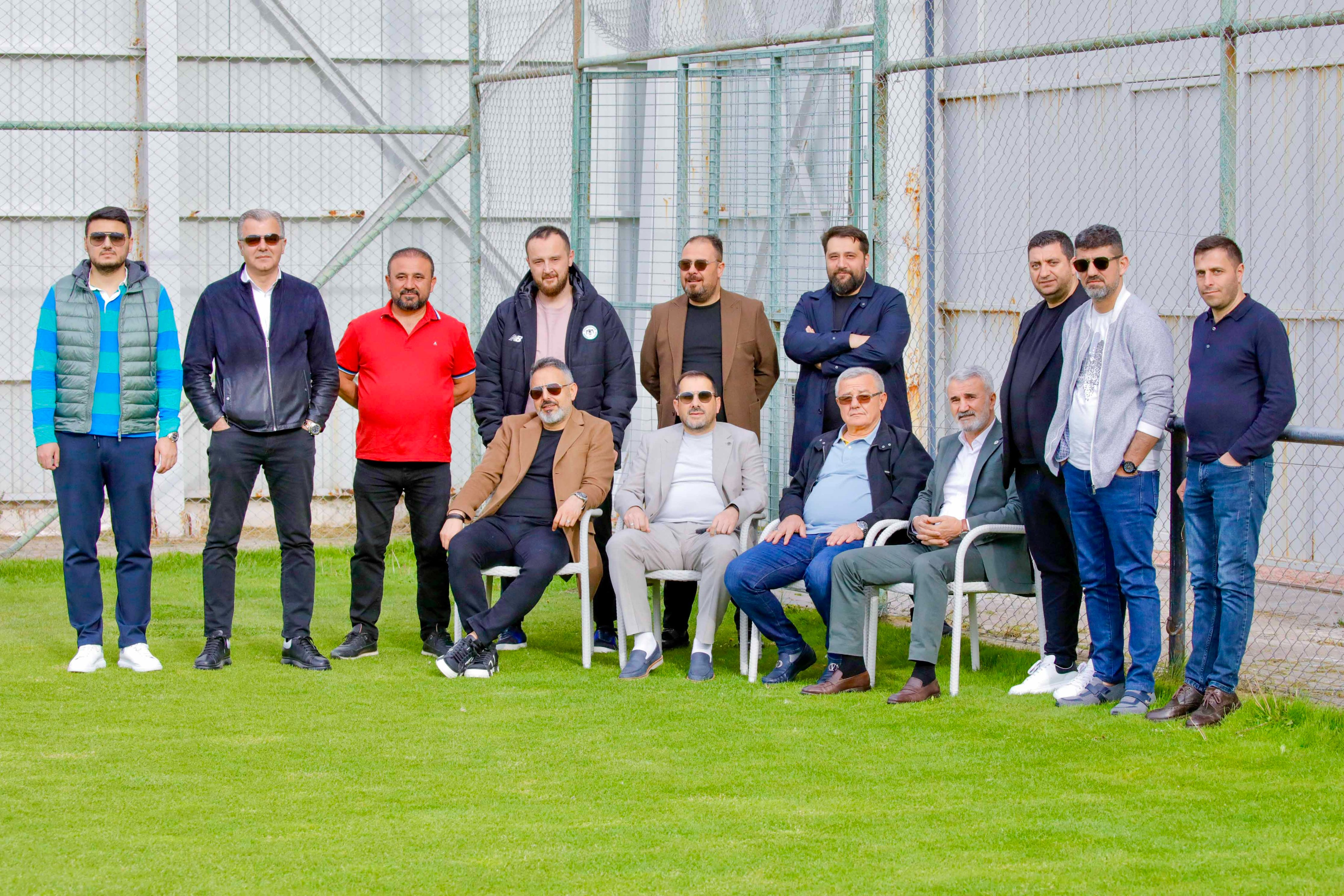 Konyaspor'da kritik gün! Borç krizine çözüm için toplanıyor