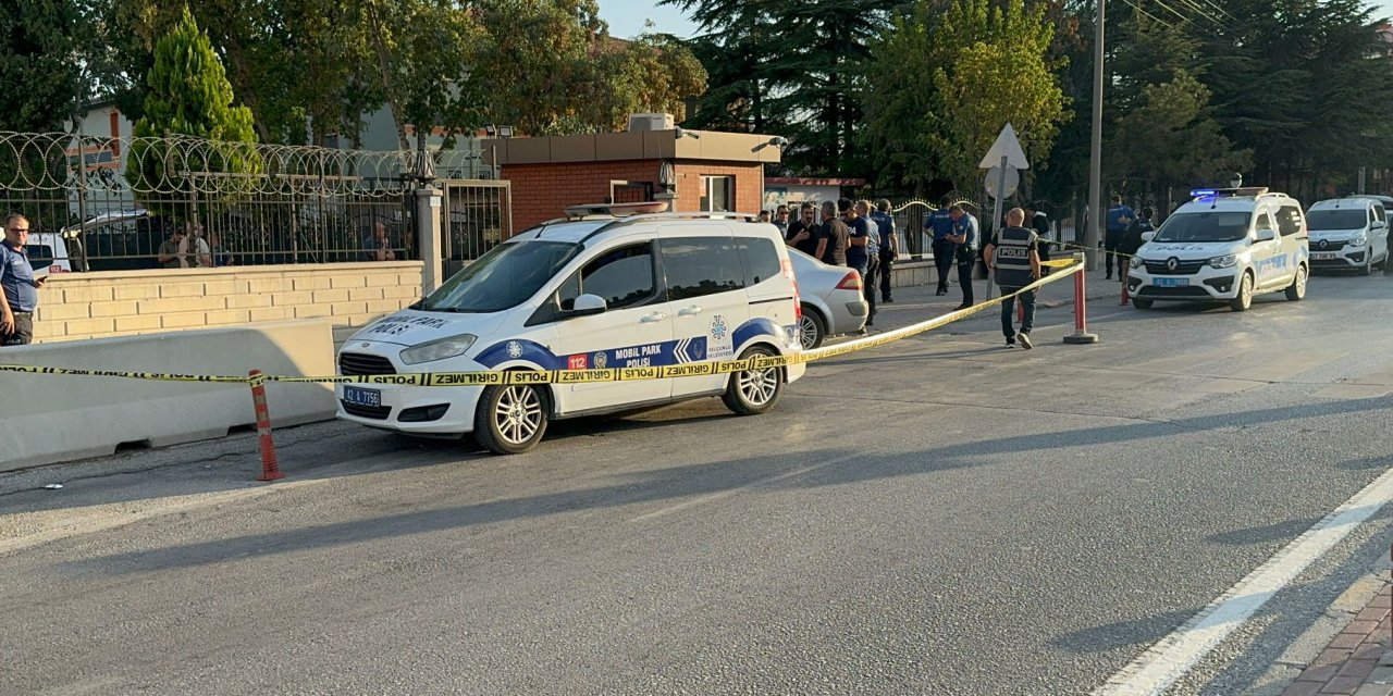Konya'da eşini 30 yerinden bıçaklayarak öldüren sanık hakim karşısına çıktı