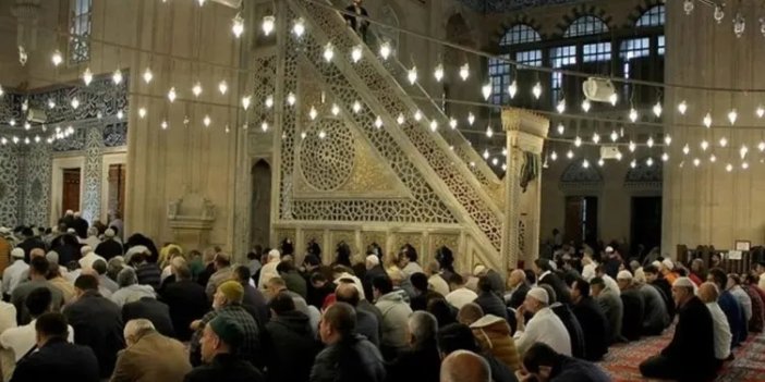 22 Kasım Cuma Hutbesi yayınlandı! 'İzzete, Şiddet Zillete Götürür' Bu haftaki cuma hutbesi konusu nedir?