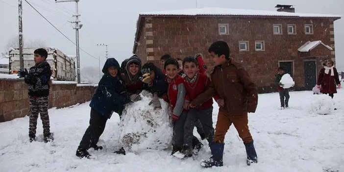 25 Kasım Pazartesi günü hangi illerde okullar tatil edildi?