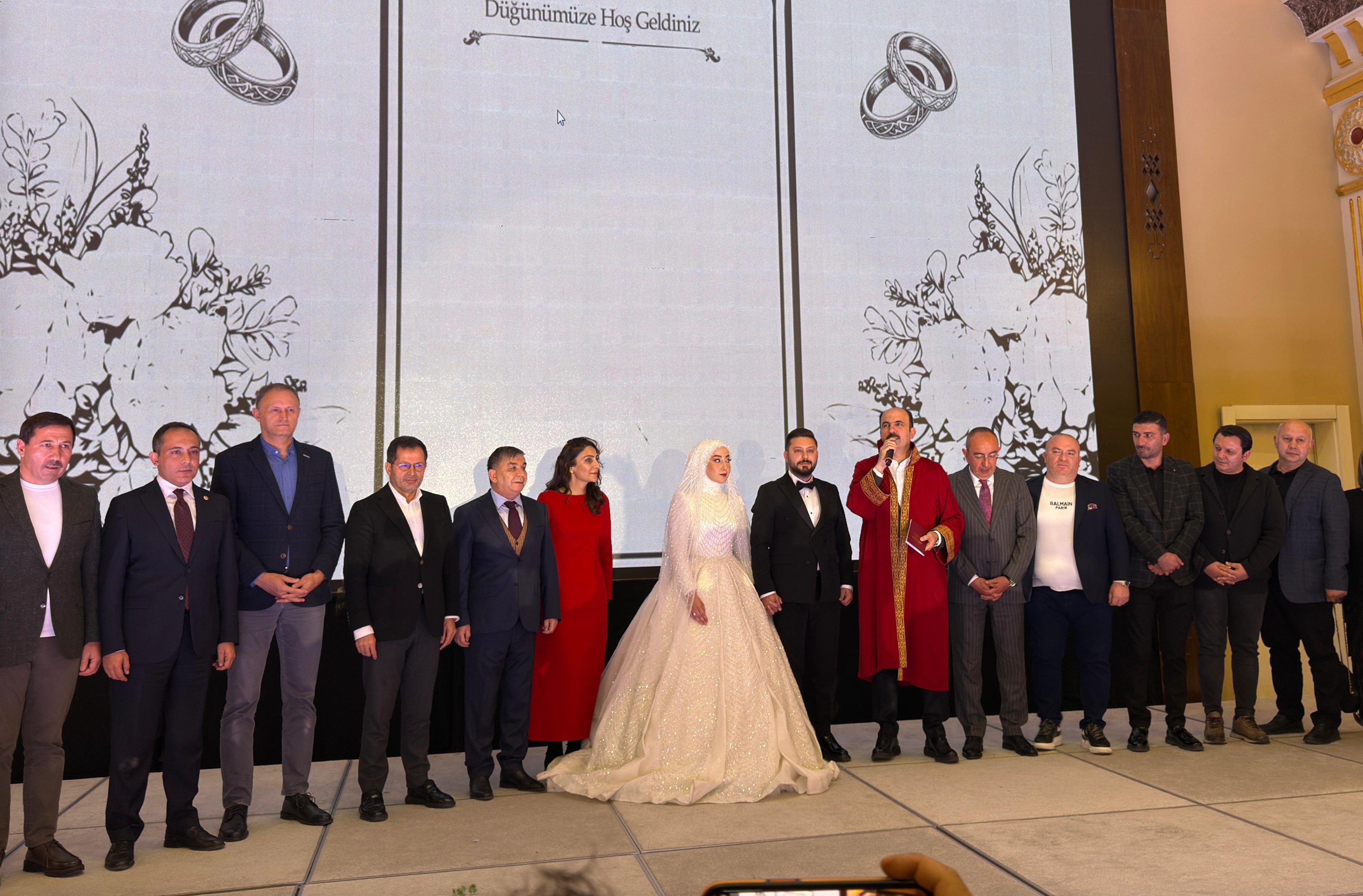 Sami Gediz, görkemli bir törenle dünya evine girdi