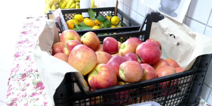 Konya'daki okulda "Dürüstlük Manavı" projesi güven kazandırıyor