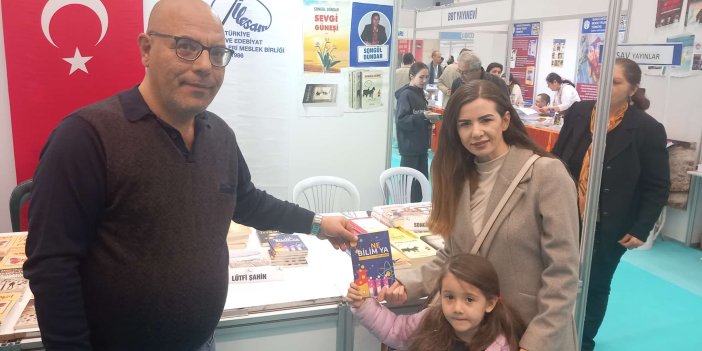 Konyalı öğretmen 21. Ankara Kitap Fuarı'na katıldı