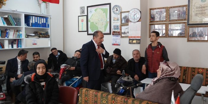 Başkan Aydın Çumra Engelliler Dayanışma Derneğini Ziyaret Etti