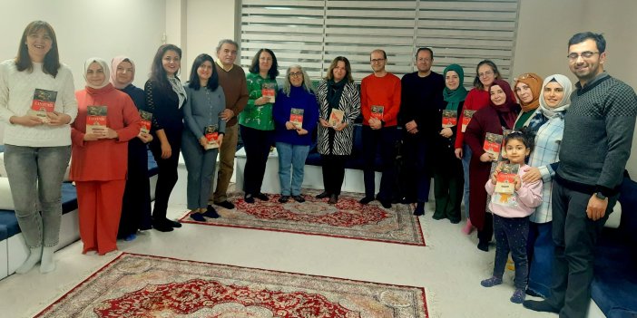 Akşehir Kitap Atölyesi “CANTEMİR” romanını değerlendirdi.