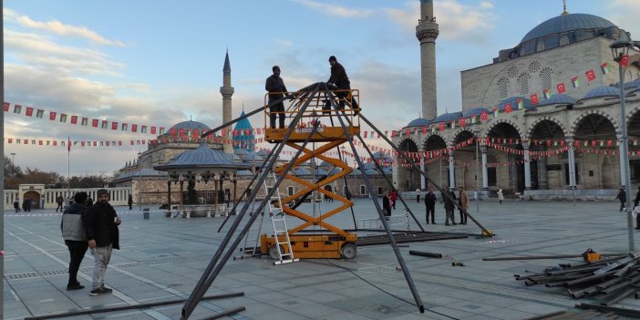 Konya'da ilgi gören etkinlik için kurulumlar başladı