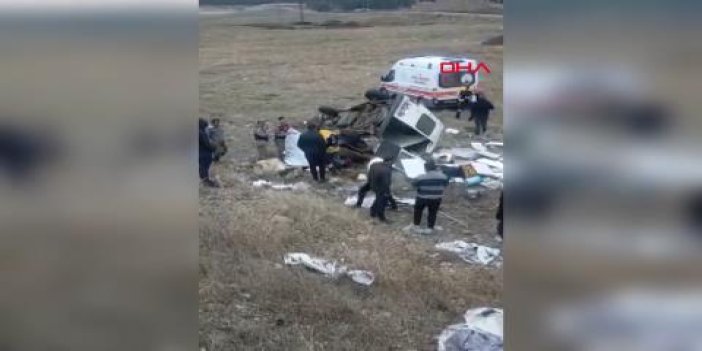 Minibüs şarampole devrildi: 1 ölü