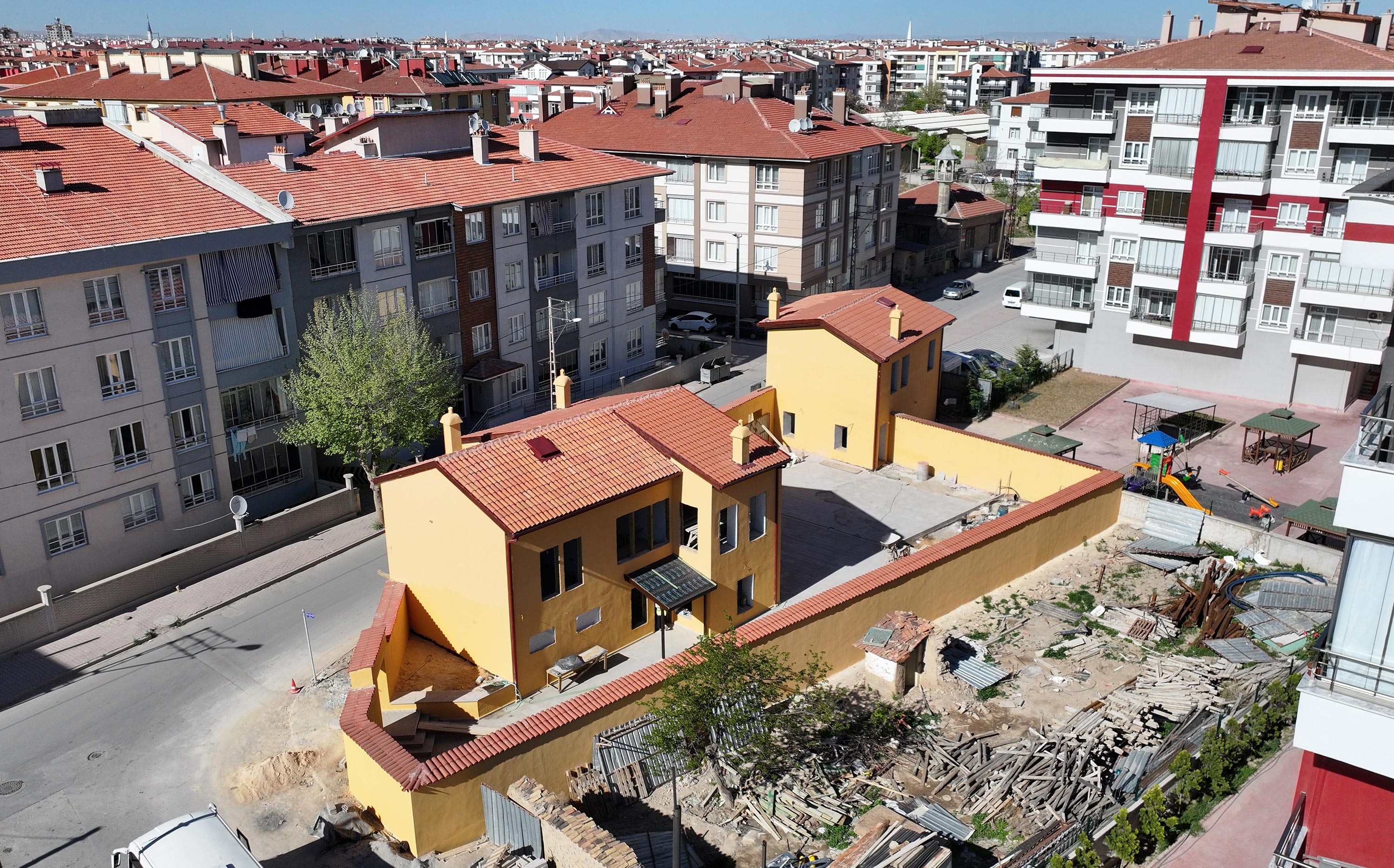 Nakipoğlu Mahallesi’ndeki evlerin restorasyonu tamamlanıyor