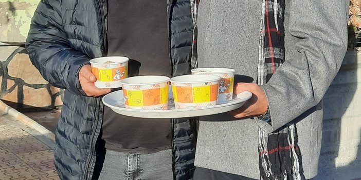 Konya'da Tarihçi Yazar Altunsoy helva dağıttı! İşte sebebi