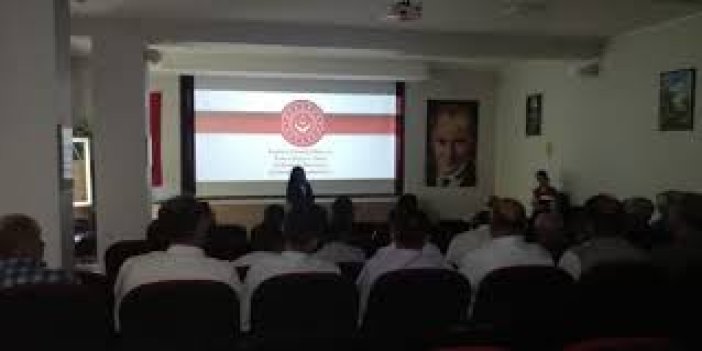 Yalıhüyük'te kadına yönelik erken yaşta evliliklerle mücadele semineri verildi