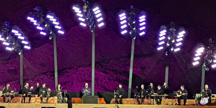Ufuk Akın İnce, Sami Yusuf konserinde Türkiye'yi temsil etti