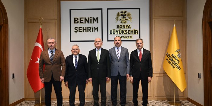 AK Parti Genel Başkan Yardımcısı Yılmaz Başkan Uğur İbrahim Altay'ı ziyaret etti