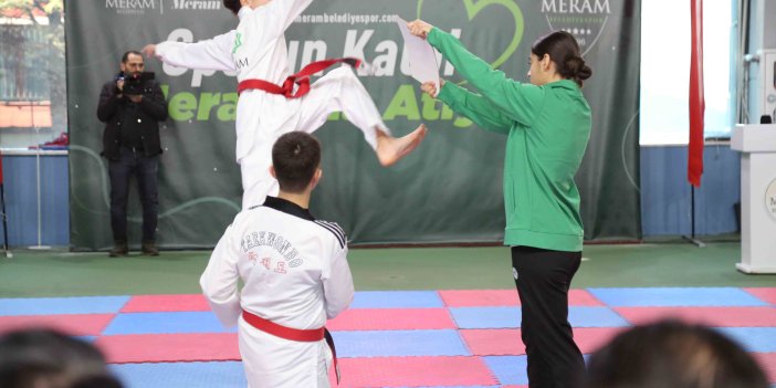 Meram Belediyesporlu genç taekwondocular ringe çıktılar