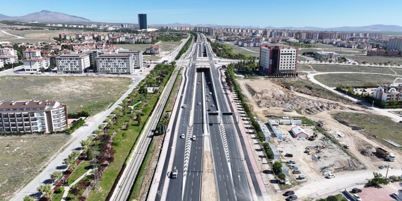 Çarptığı yayayı kontrol için gelmiş, geri kaçmış