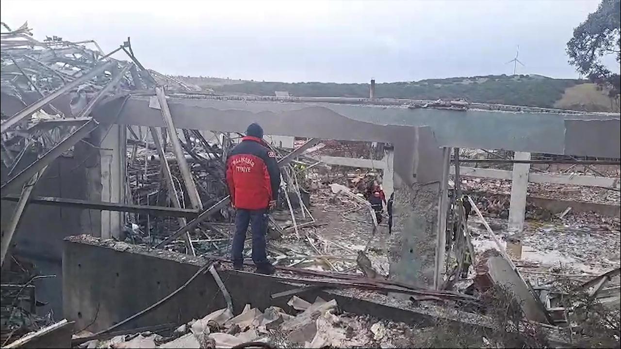 Balıkesir'de fabrikada patlama