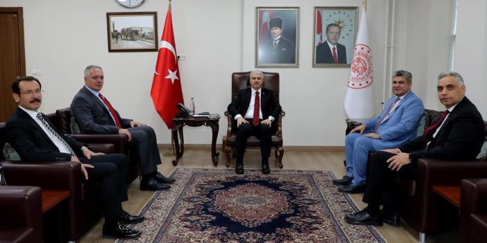 Konya SMMMO’dan Vali İbrahim Akın’a ziyaret