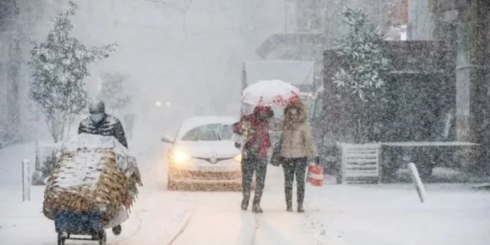 Meteorolojinin yurt genelinde uyarıları sürüyor! 25 Aralık okullar tatil mi? Yarın hangi illerde okullar tatil oldu?