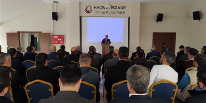 Konya'da Kur'an Anlama Temel Öğretim Programı Değerlendirildi: Hafızların Anlama Kapasitesinin Geliştirilmesi Hedefleniyor