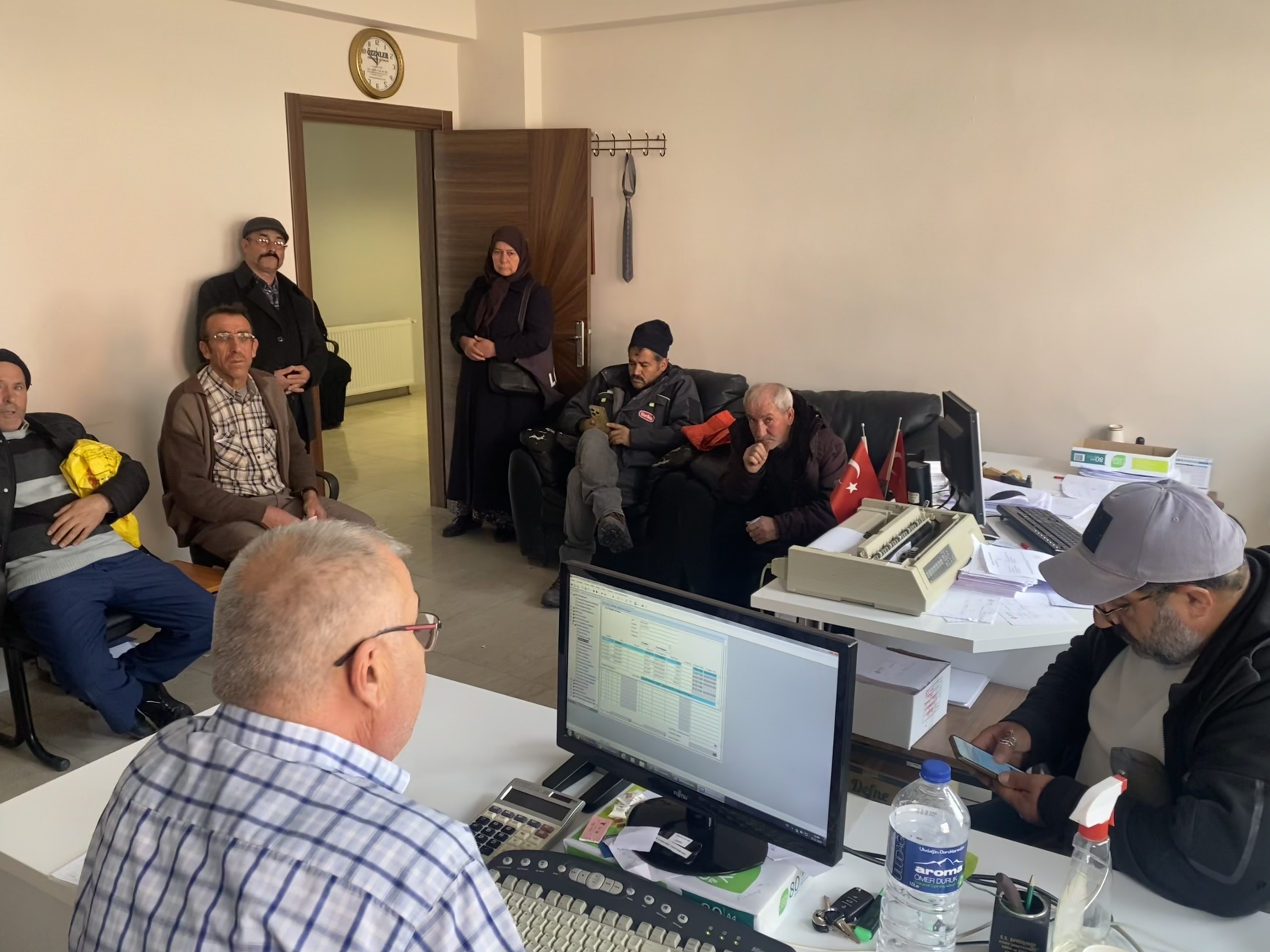 Bozkır Belediyesi’nin borçların ödenmesi çağrısına halktan özveri örneği