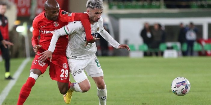 Corendon Alanyaspor: Galibiyetle ayrıldığımız için mutluyuz