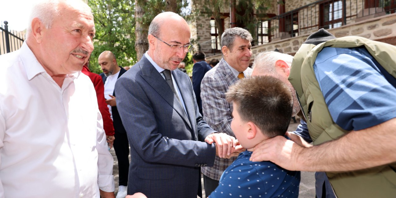 Başkan Kılca: İlk hediye tebessümdür
