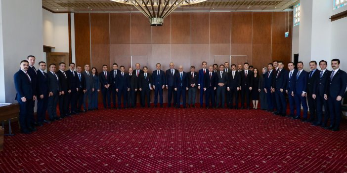 Vali İbrahim Akın, Vali Yardımcıları ve İlçe Kaymakamlarıyla Bir Araya Geldi