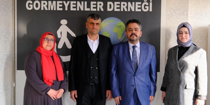 Büyükşehir Belediyesi'nden Dünya Görmeyenler Derneği'ne anlamlı ziyaret