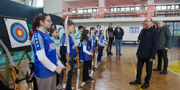 Başkan Pekyatırmacı Kış Spor Okulları'nı ziyaret etti