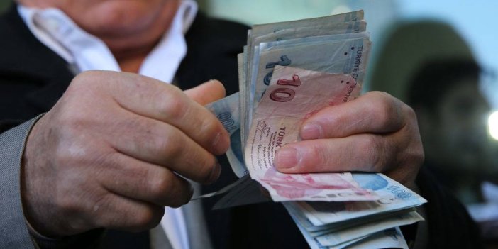 Konya’da bir kişi aracını ateşe verdi