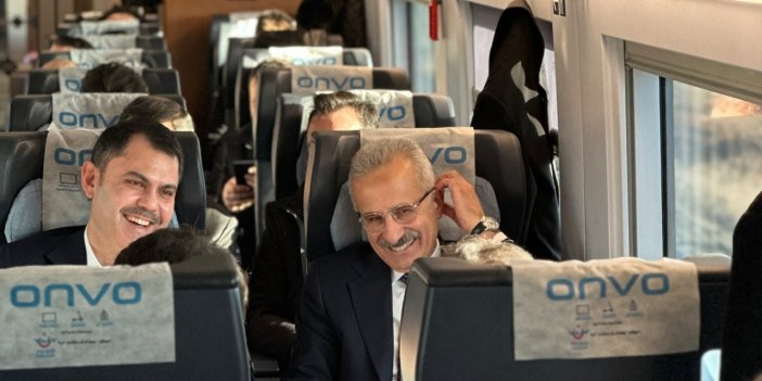 Murat Kurum Konya'ya hızlı trenle geldi