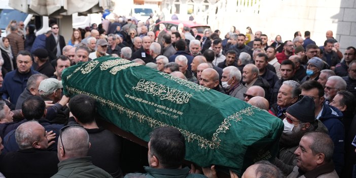 Halk müziği sanatçısı Rıza Konyalı, İzmir'de son yolculuğuna uğurlandı