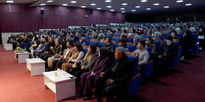 Şehir Konferansları bu ilçelerde devam ediyor