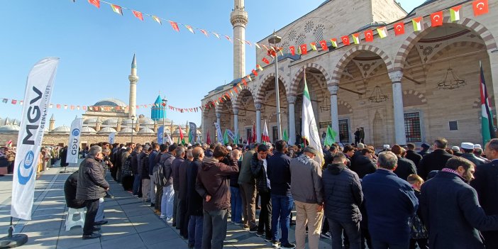 Konya'da Gazze şehitler için Gıyabi Cenaze Namazı kılındı