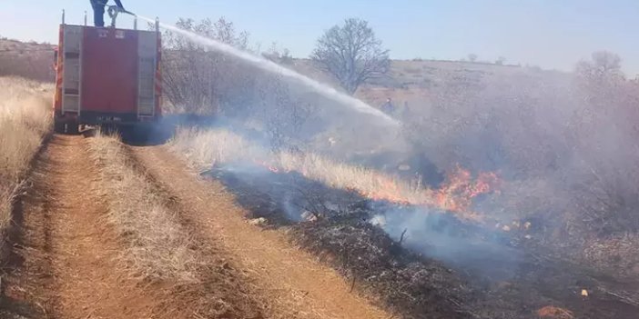 Mardin'de örtü yangını